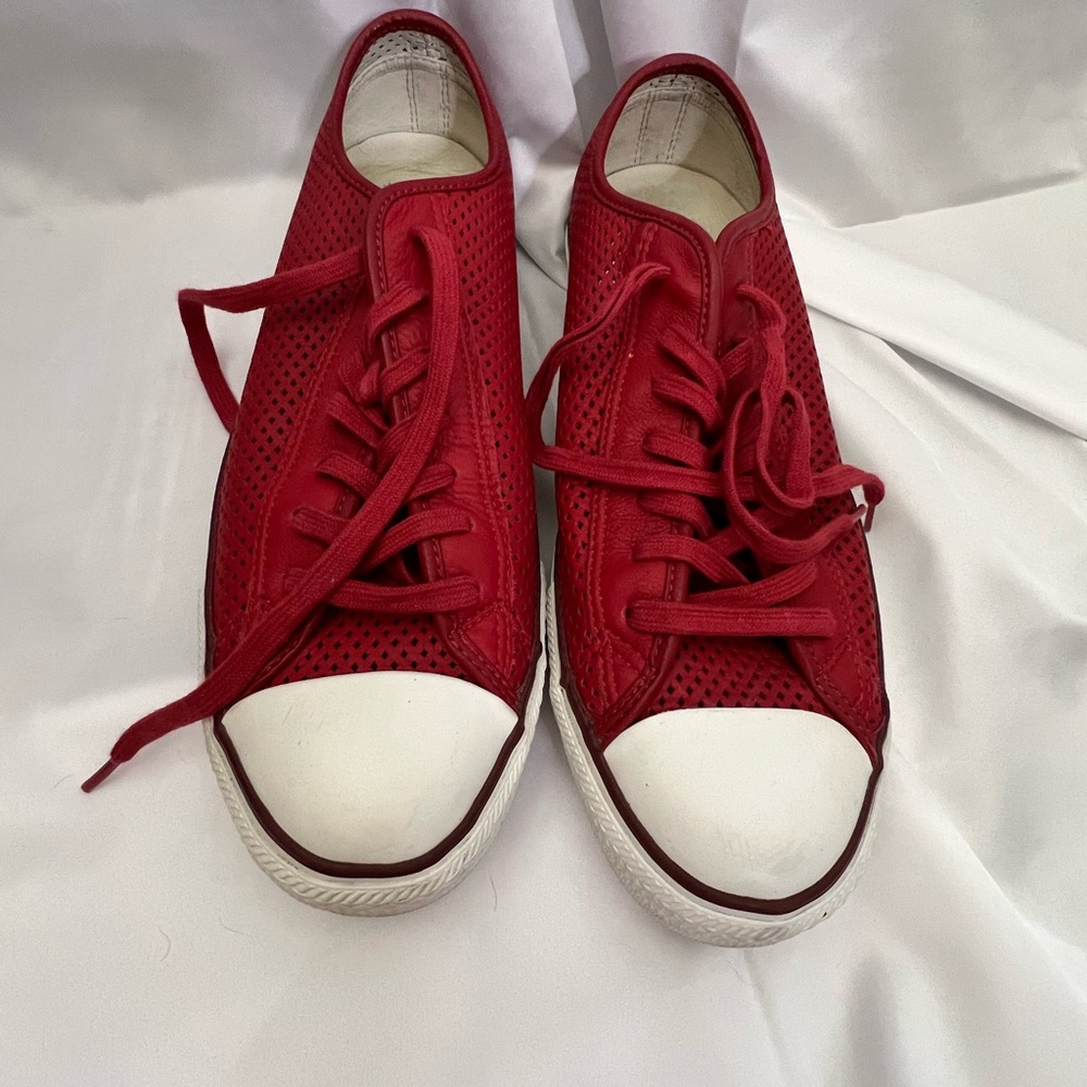 Converse Red All Star Chuck Taylor Perforated Leather Low Top Sneakers Size 10.5 - Picture 2 of 14